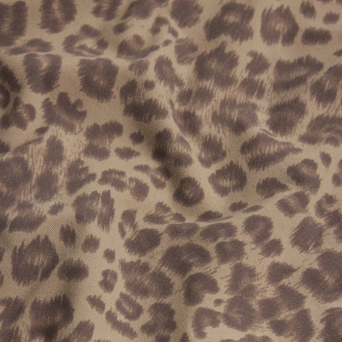 FITS EVERYBODY SCOOP BRALETTE | DESERT LEOPARD INK PRINT