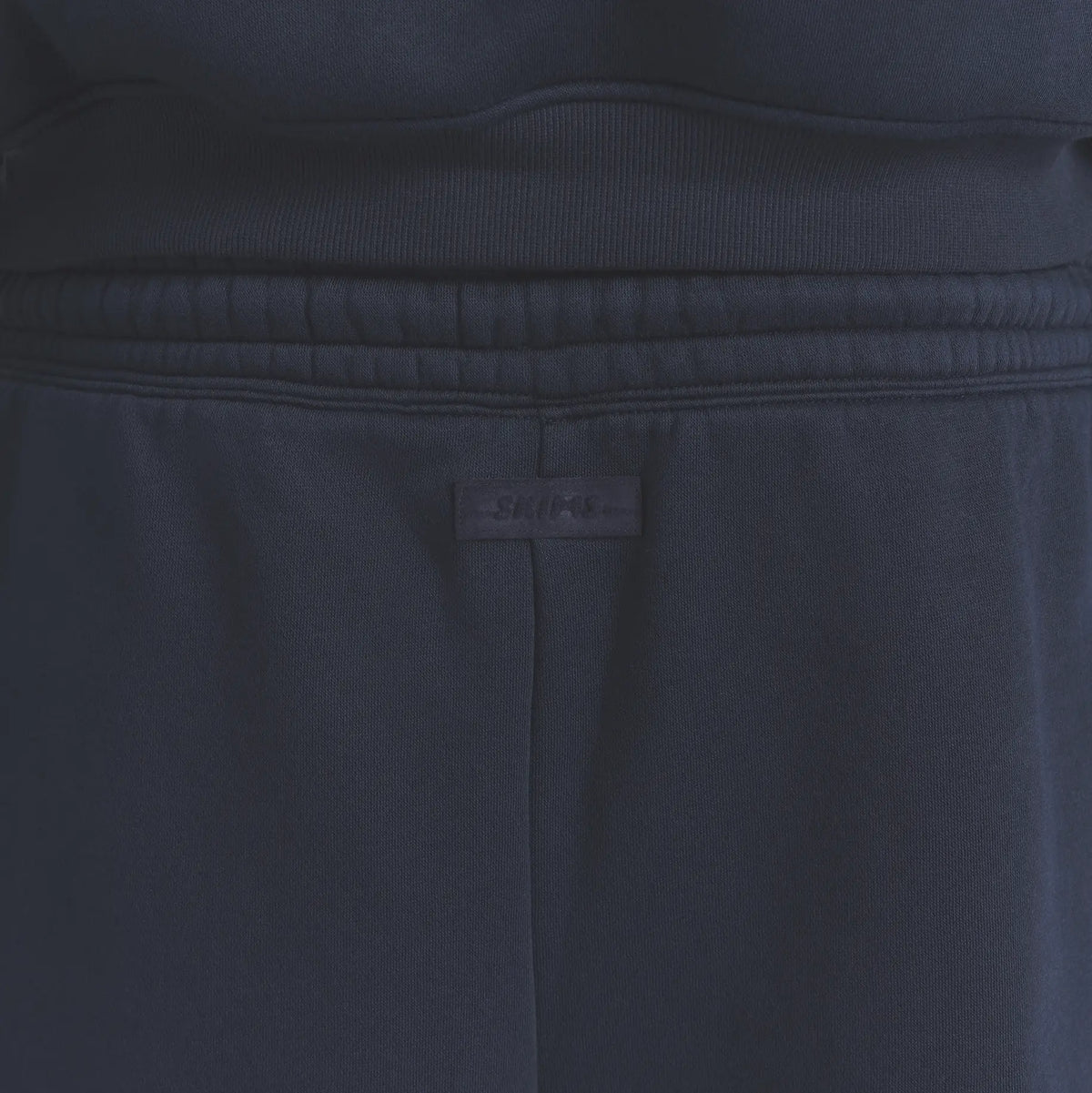 FLEECE LOUNGE MENS RELAXED SHORT | NAVY