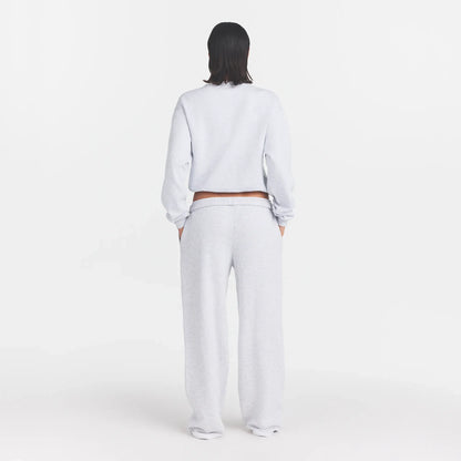 COTTON FLEECE LOGO CLASSIC STRAIGHT LEG PANT | LIGHT HEATHER GREY WITH ONYX LOGO
