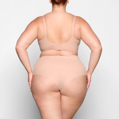 NAKED SCOOP BRALETTE | MICA