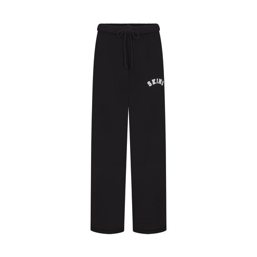 COTTON FLEECE STRAIGHT LEG PANT | ONYX SNOW ARCHED SKIMS LOGO