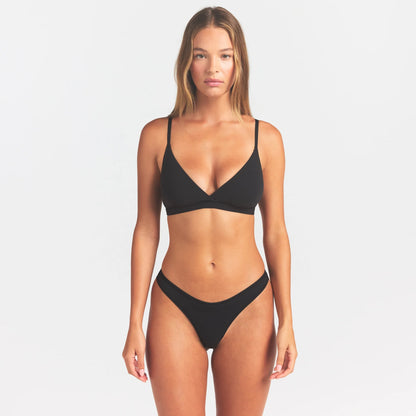 FITS EVERYBODY CROSSOVER BRALETTE | ONYX