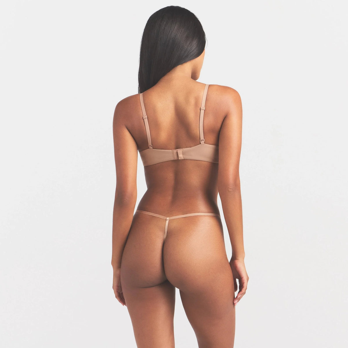 FITS EVERYBODY T-STRING THONG | SIENNA