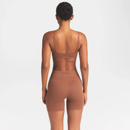 NikeSKIMS MATTE MICRO SCOOP BRA | CAROB BROWN
