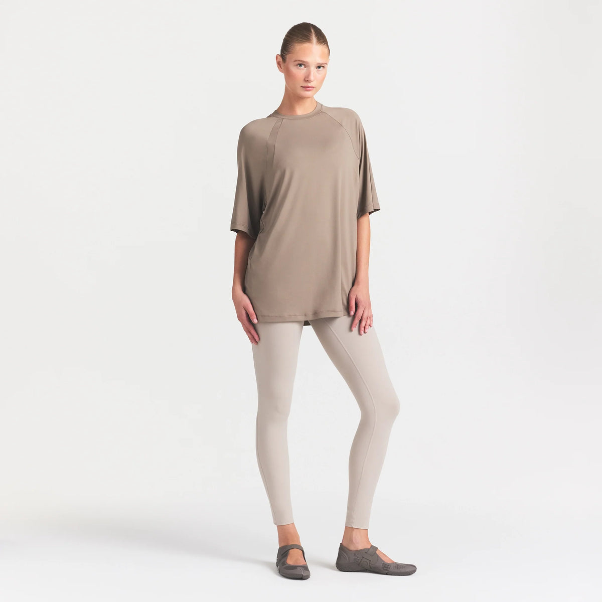 NikeSKIMS AIRY DRI-FIT™ OVERSIZED T-SHIRT | DRIFTWOOD