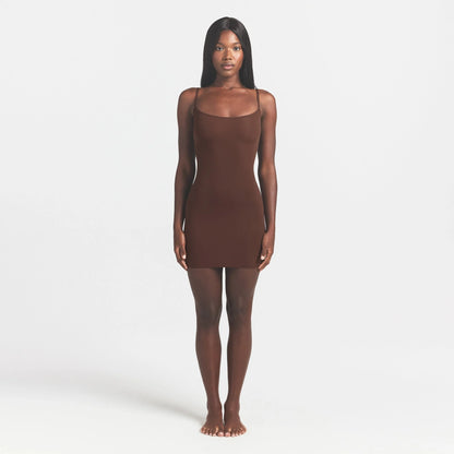 FITS EVERYBODY SLIP DRESS | COCOA