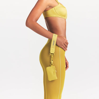NikeSKIMS ACCESSORIES CLIPPABLE POUCH | CITRINE