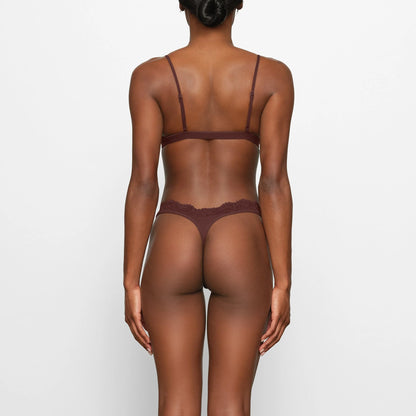 FITS EVERYBODY LACE TRIANGLE BRALETTE | COCOA