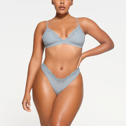 FITS EVERYBODY LACE TRIANGLE BRALETTE | DENIM