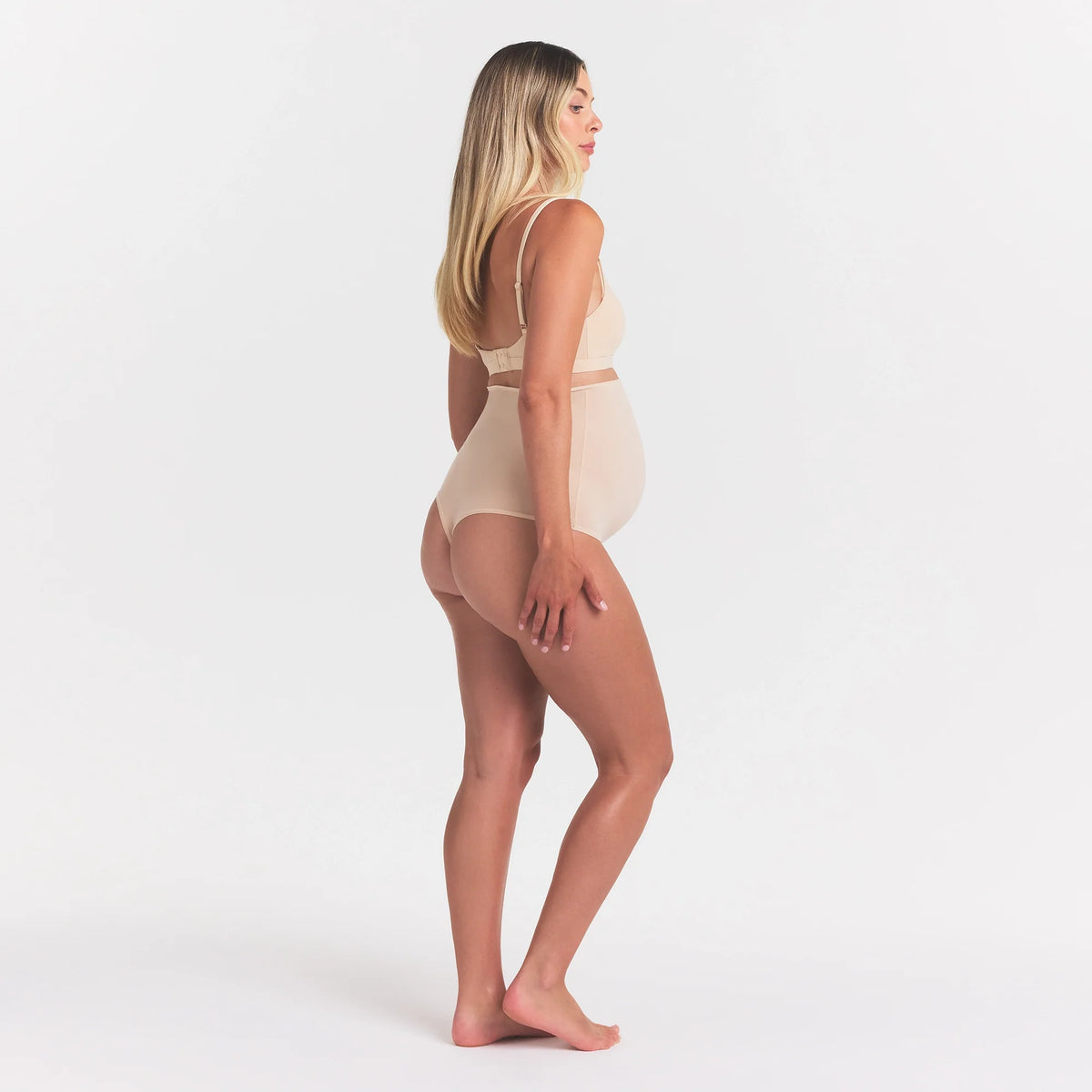 FITS EVERYBODY MATERNITY NURSING SCOOP BRALETTE | SAND