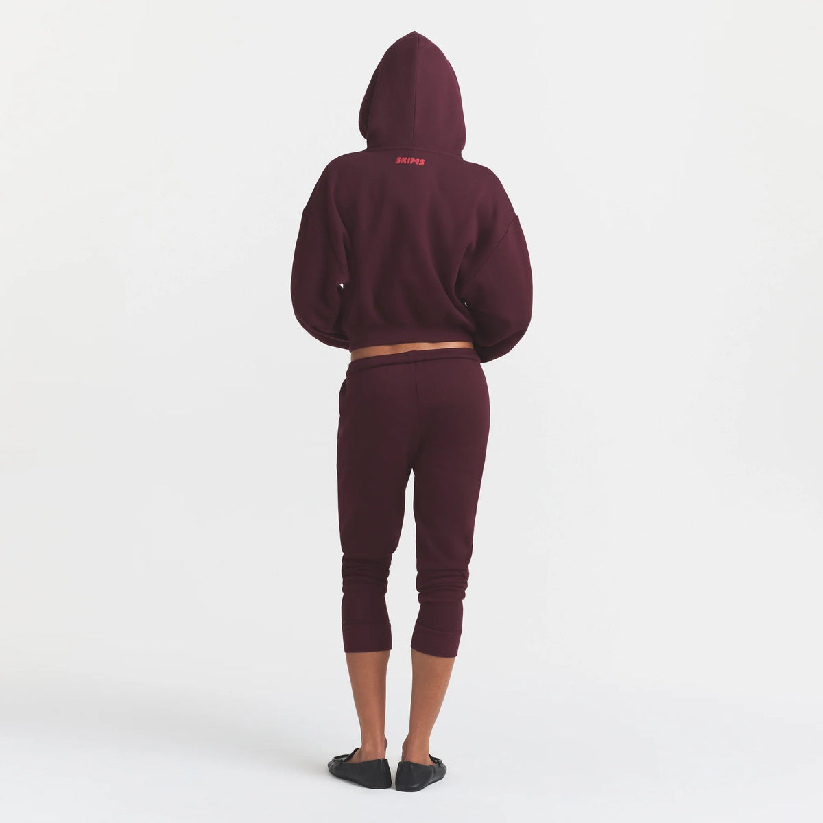 COTTON FLEECE CROPPED HOODIE WITH EMBOSSED LOGO | CURRANT