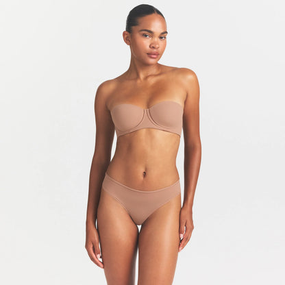 FITS EVERYBODY STRAPLESS BRA | SIENNA