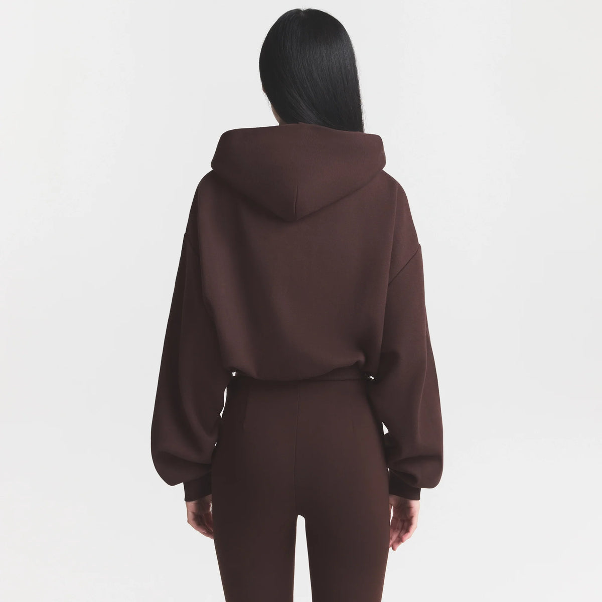COTTON FLEECE CROPPED HOODIE WITH EMBOSSED LOGO | ESPRESSO