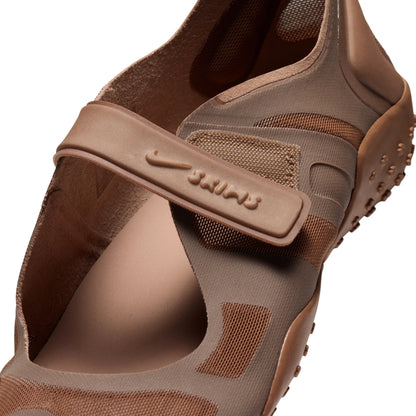 NikeSKIMS FOOTWEAR RIFT MESH | ARCHAEO BROWN