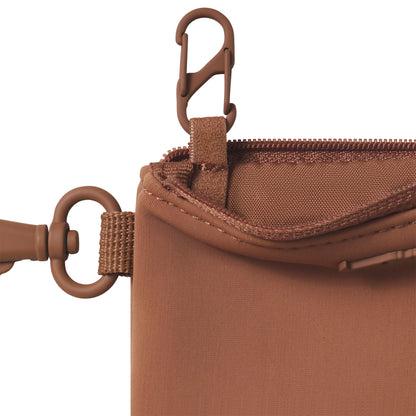 NikeSKIMS ACCESSORIES CLIPPABLE POUCH | CAROB BROWN