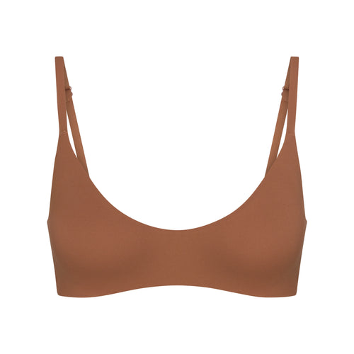NikeSKIMS MATTE MICRO SCOOP BRA | CAROB BROWN