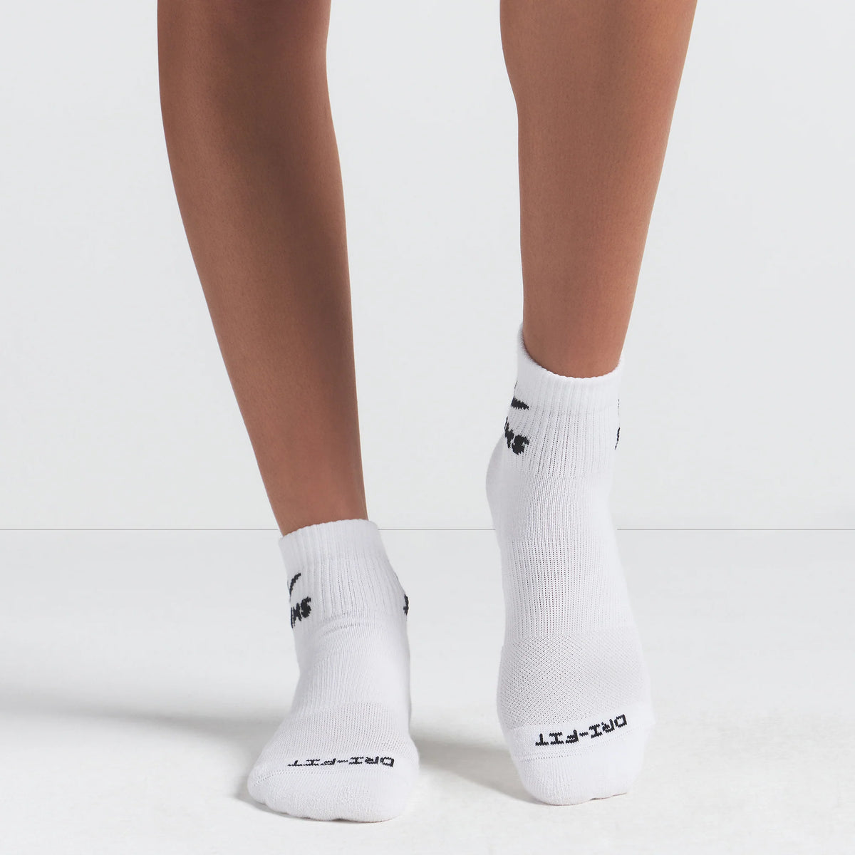 NikeSKIMS ACCESSORIES DRI-FIT™ QUARTER CREW SOCK 3-PACK | SNOW