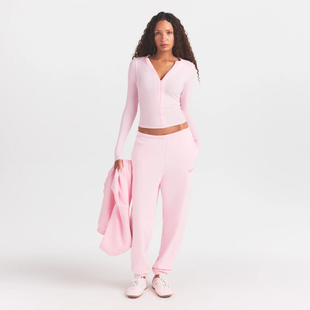 COTTON FLEECE JOGGER WITH EMBOSSED LOGO | CHERRY BLOSSOM