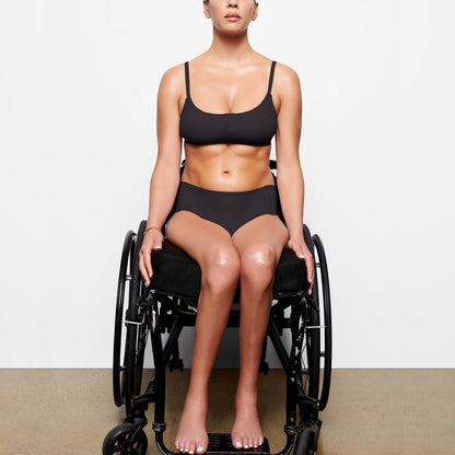 FITS EVERYBODY ADAPTIVE BOY SHORT | ONYX