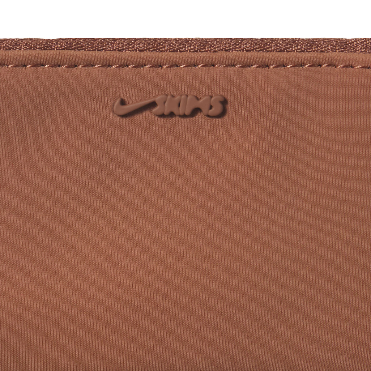 NikeSKIMS ACCESSORIES CLIPPABLE POUCH | CAROB BROWN