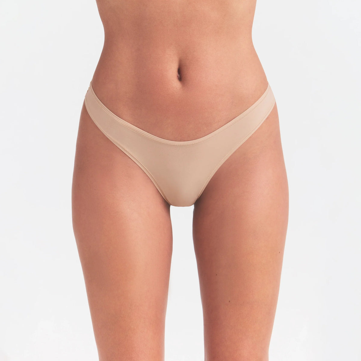FITS EVERYBODY DIPPED FRONT THONG | CLAY