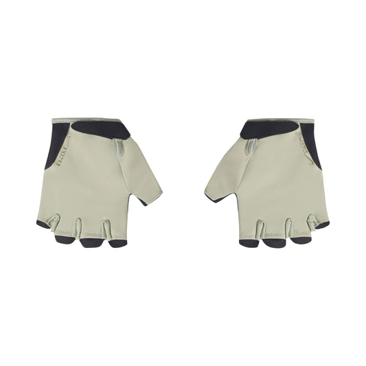 NikeSKIMS ACCESSORIES TRAINING GLOVES | TALC