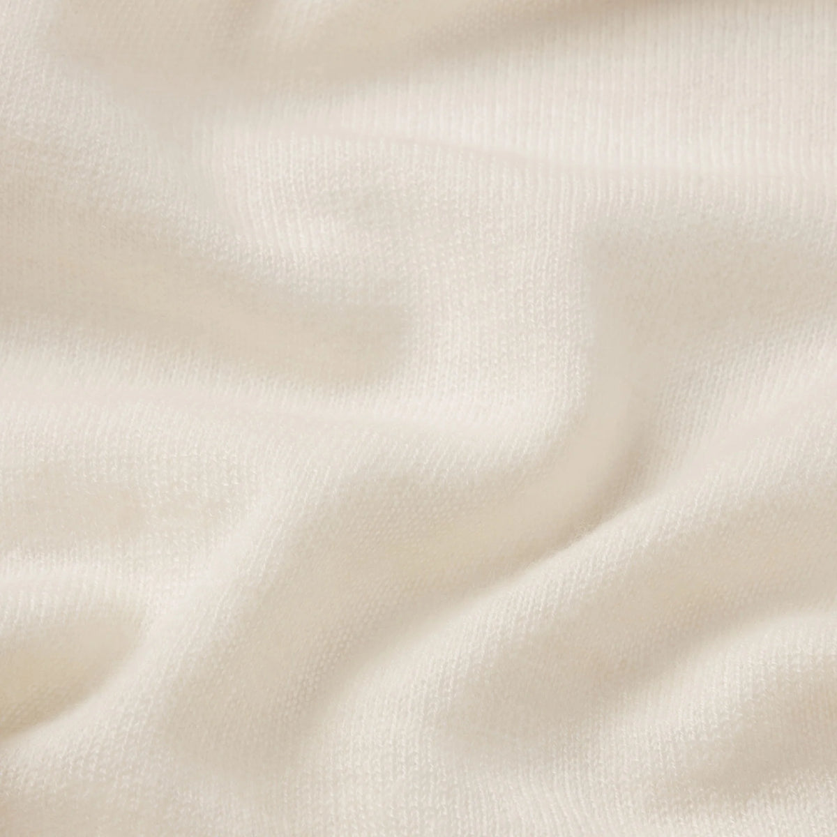 FEATHERWEIGHT CASHMERE LONG SLEEVE TOP | EGRET