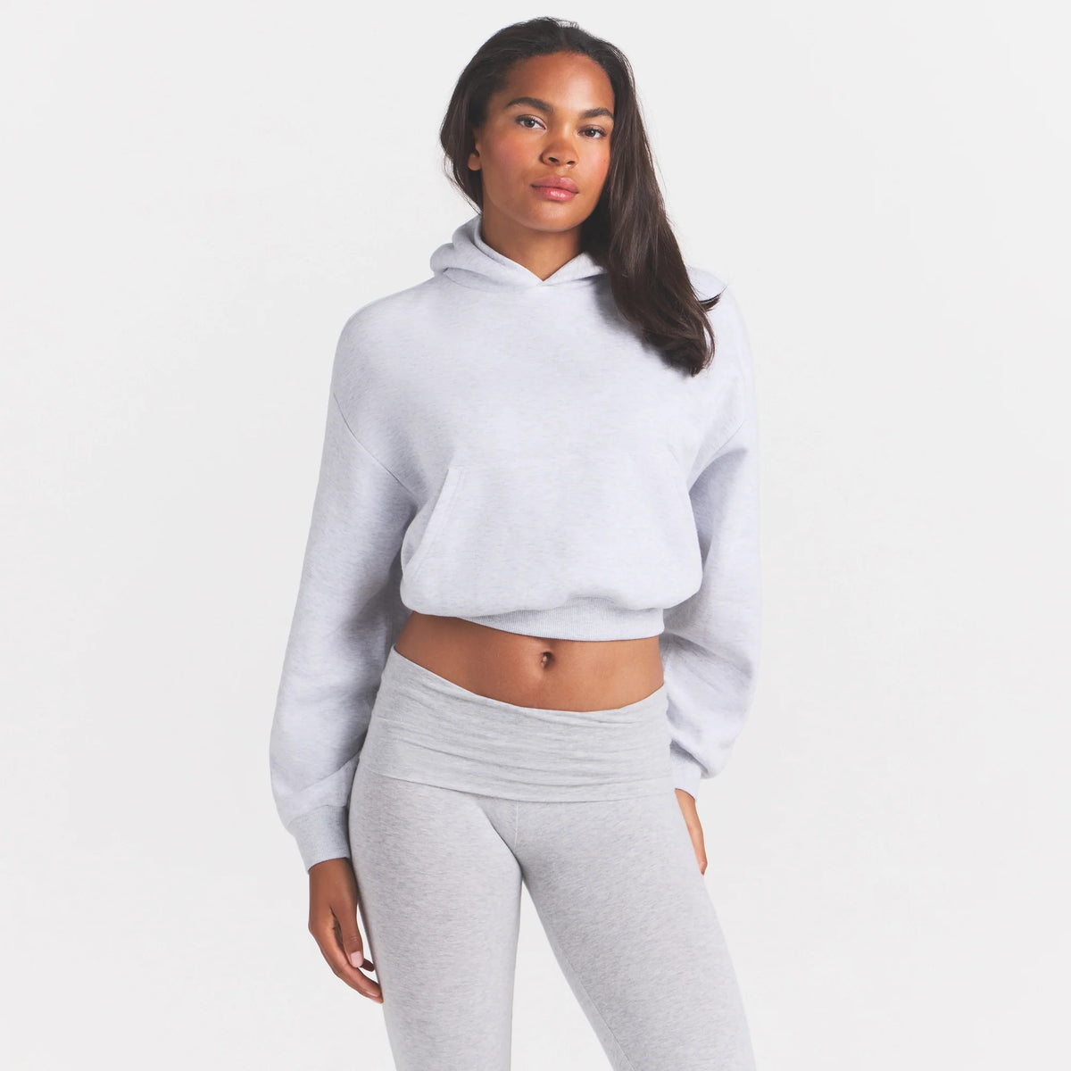 COTTON FLEECE CROPPED HOODIE WITH EMBOSSED LOGO | LIGHT HEATHER GREY