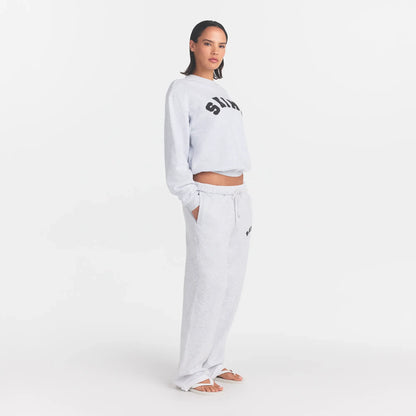 COTTON FLEECE LOGO CLASSIC STRAIGHT LEG PANT | LIGHT HEATHER GREY WITH ONYX LOGO