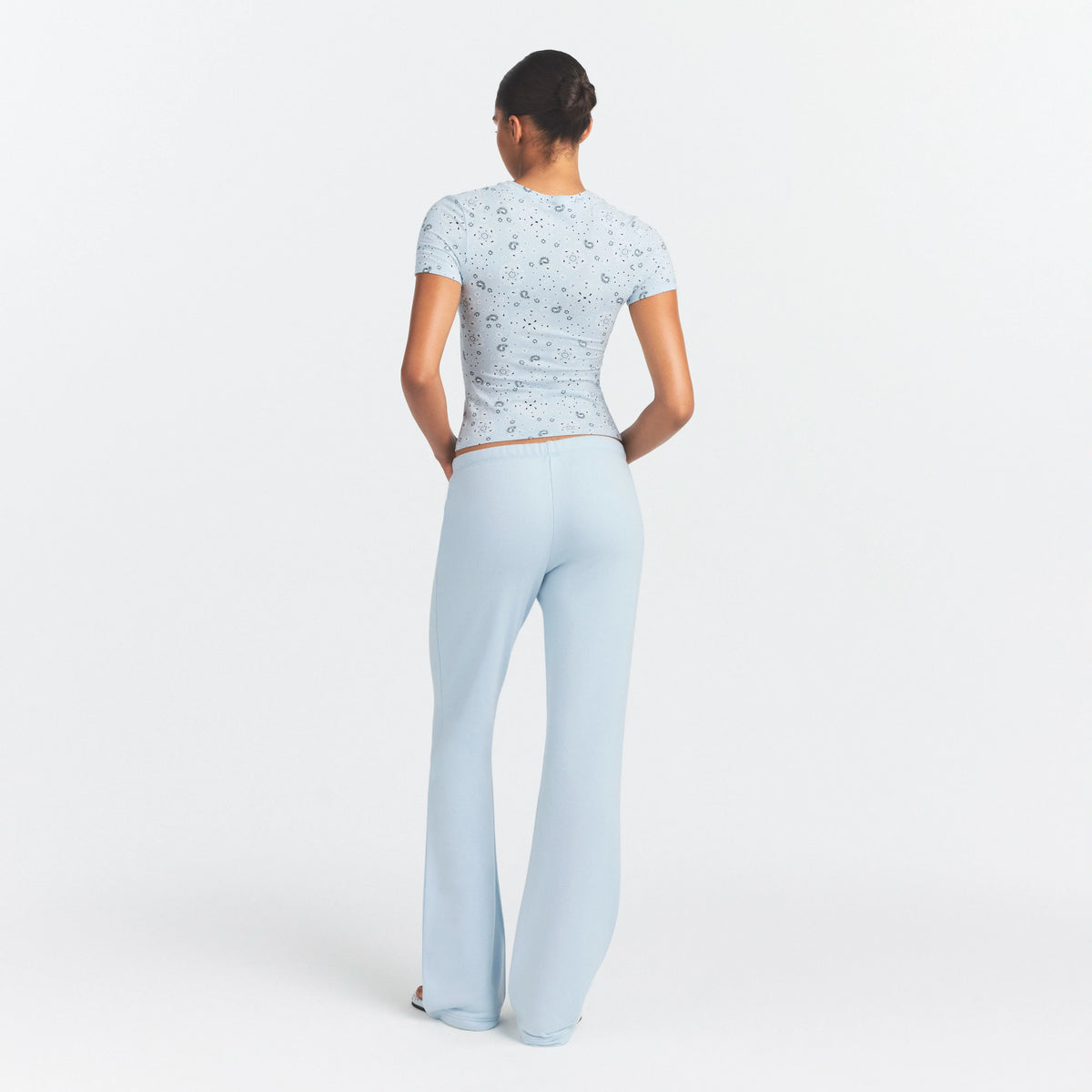 COTTON JERSEY T-SHIRT | POWDER BLUE BANDANA