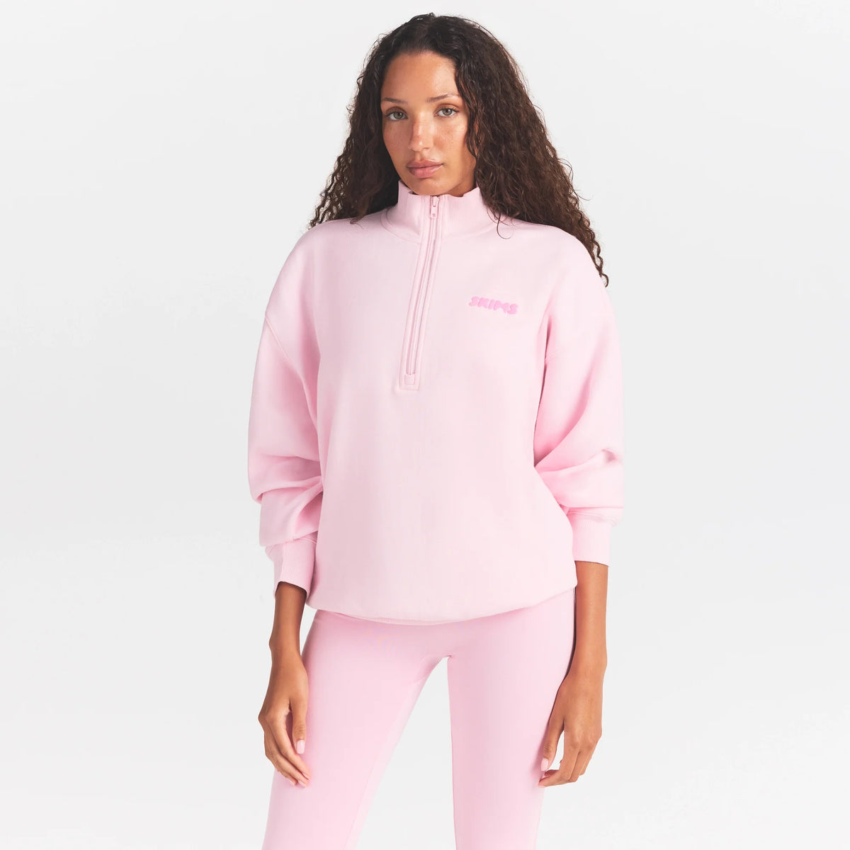 COTTON FLEECE MOCK NECK QUARTER ZIP WITH EMBOSSED LOGO | CHERRY BLOSSOM