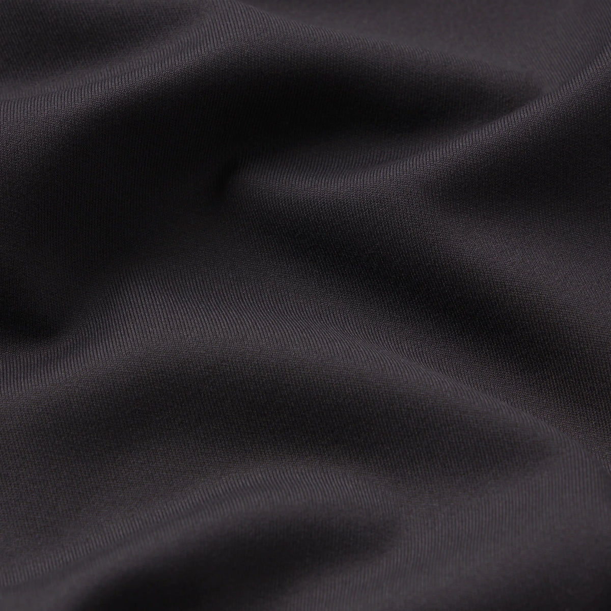 NikeSKIMS MATTE 17" V-LINE CAPRI LEGGING | OBSIDIAN