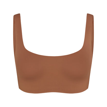 NikeSKIMS MATTE SCOOP NECK BRA | CAROB BROWN