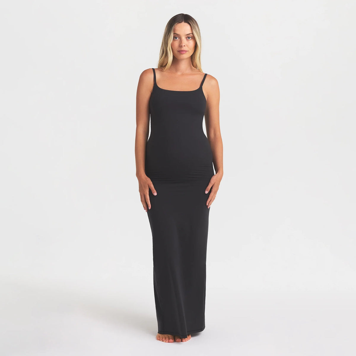 FITS EVERYBODY MATERNITY LONG SLIP DRESS | ONYX